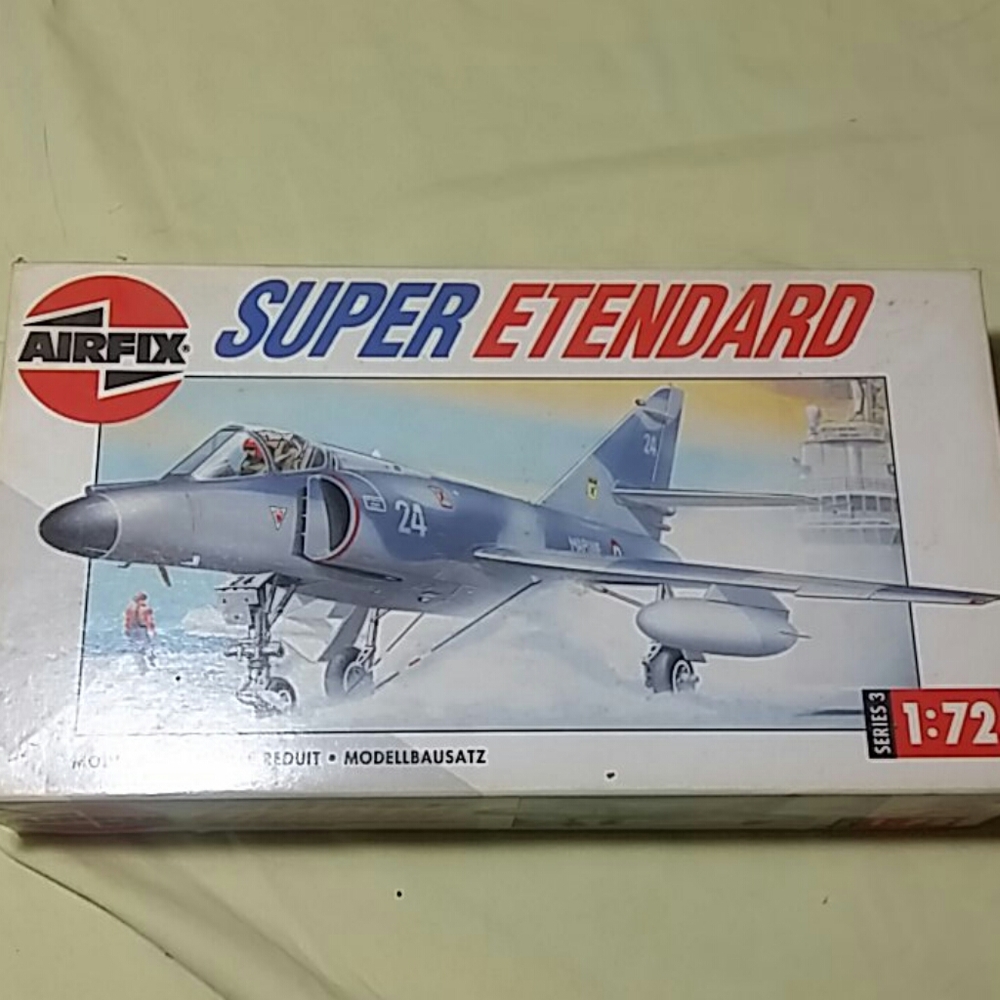 (3/$30) AirFix: Super Etendard Model Kit